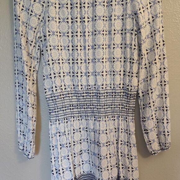 Max Studio Blue White Printed Smocked Waist Dress Size Medium - Picture 11 of 11
